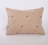 Подушка 50х70 Верблюд (верхний слой: синтетическое волокно с добавлением шерсти, наполнитель: искусственный лебяжий пух, чехол: тик смесовый)