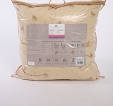 Подушка 70х70 Овечка (внешний слой: синтетическое волокно с добавлением шерсти, наполнитель: искусственный лебяжий пух, чехол: тик смесовый)